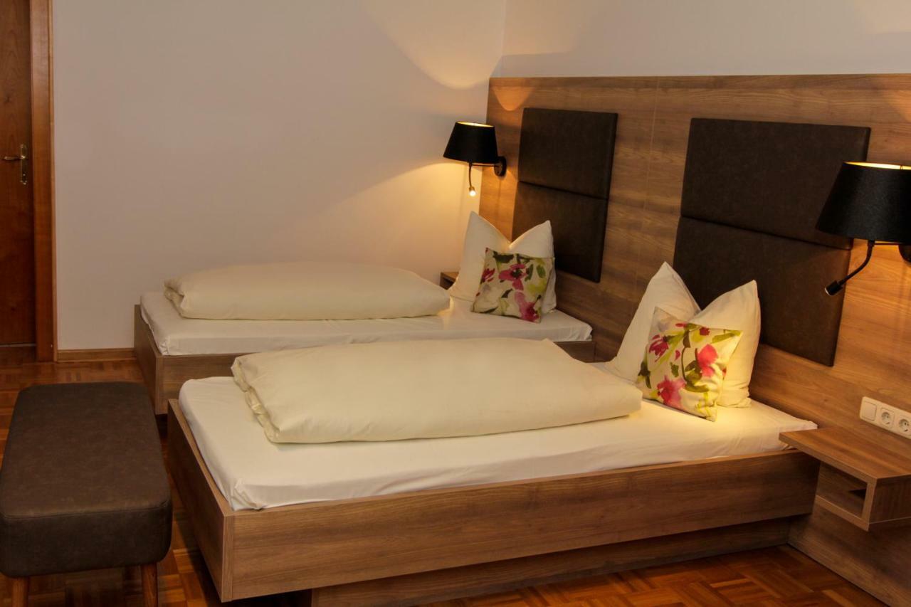 Hotel Burgwirt Deggendorf Ngoại thất bức ảnh